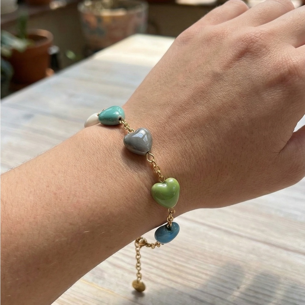 Heart Charm Bracelet in Gold and Multicolor